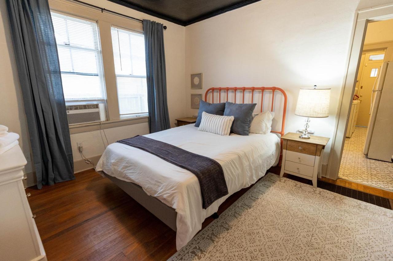 فيلا Historic Revival Midtown Memphis Duplex 64 Yes Pets Fast Wifi Free Parking المظهر الخارجي الصورة