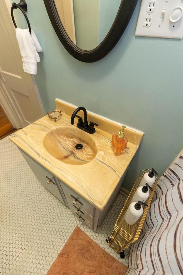 فيلا Historic Revival Midtown Memphis Duplex 64 Yes Pets Fast Wifi Free Parking المظهر الخارجي الصورة